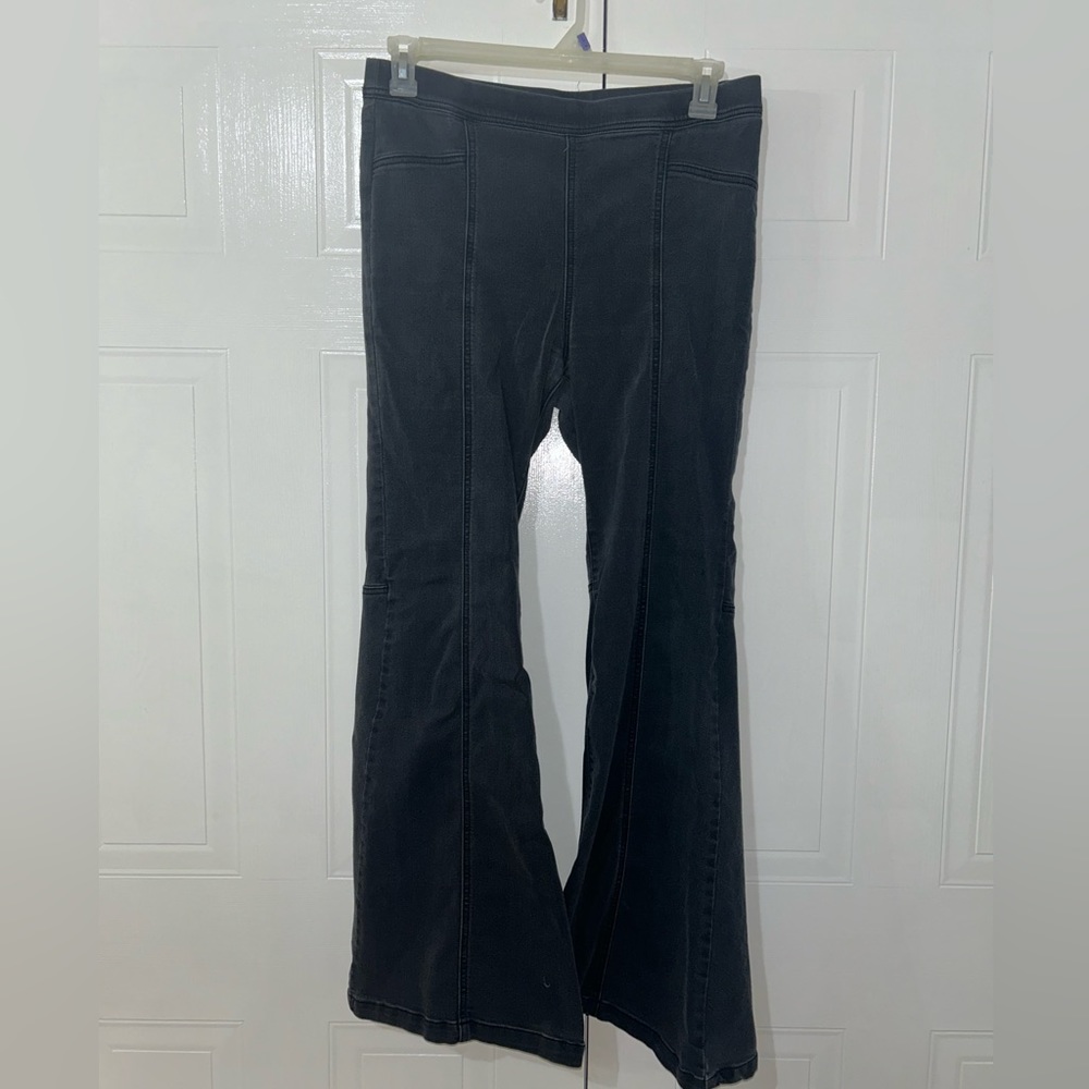 Black flare jeans!!